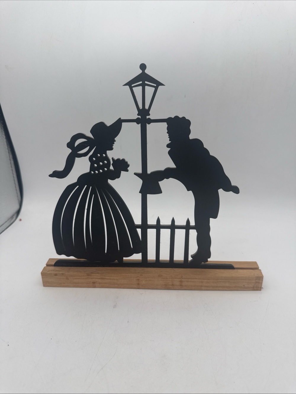 VTG Style Laser Cut Wooden Silhouette Victorian Courting Couple Decor